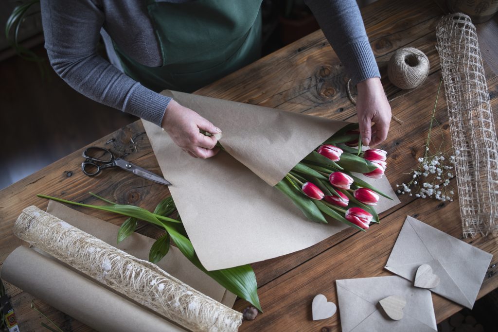 flower delivery on Valentine's Day